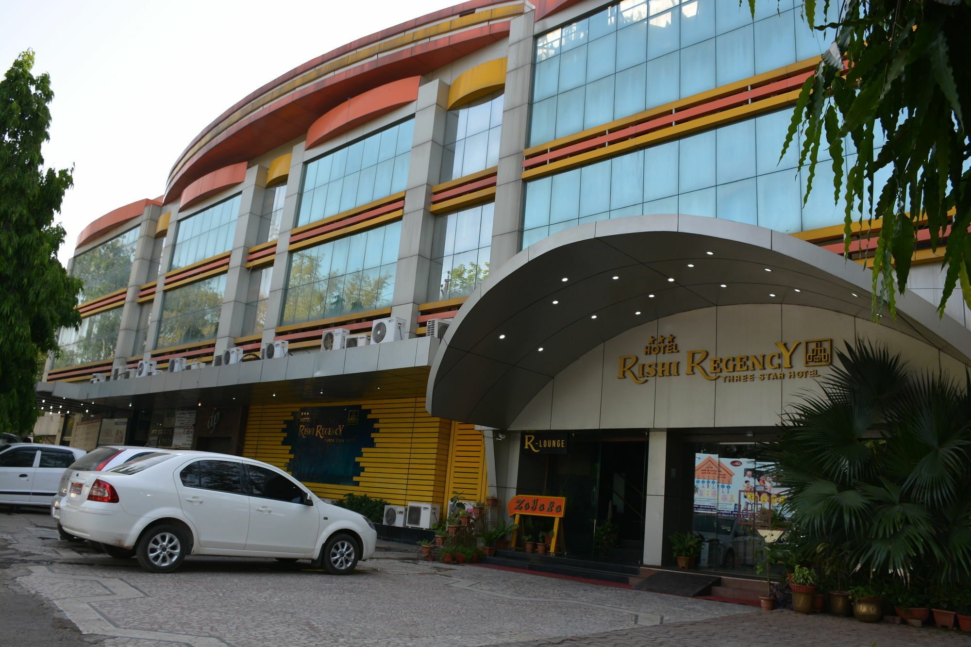 Hotel Rishi Regency Jabalpur Zewnętrze zdjęcie